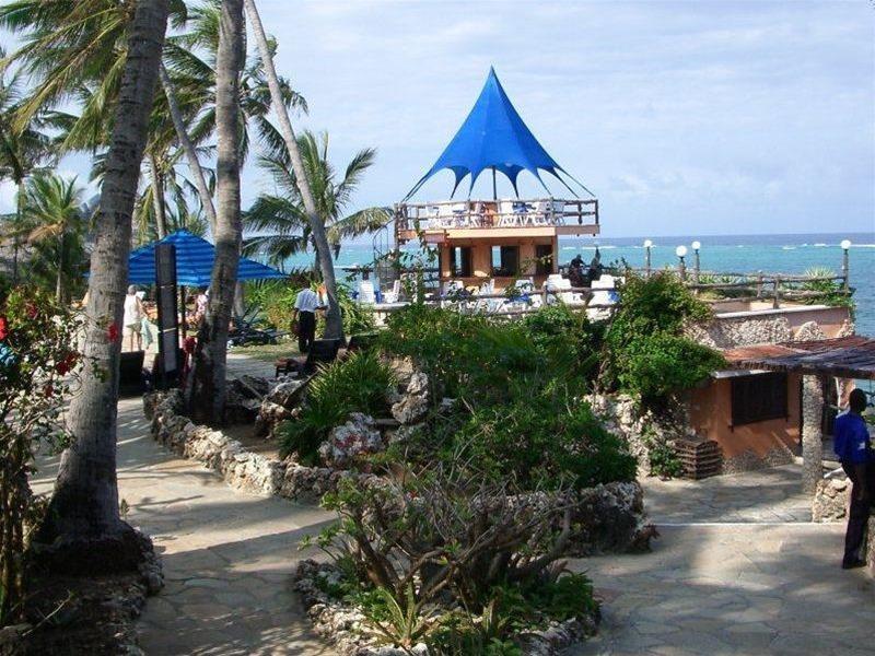 Bahari Beach Hotel Mombasa Exterior photo