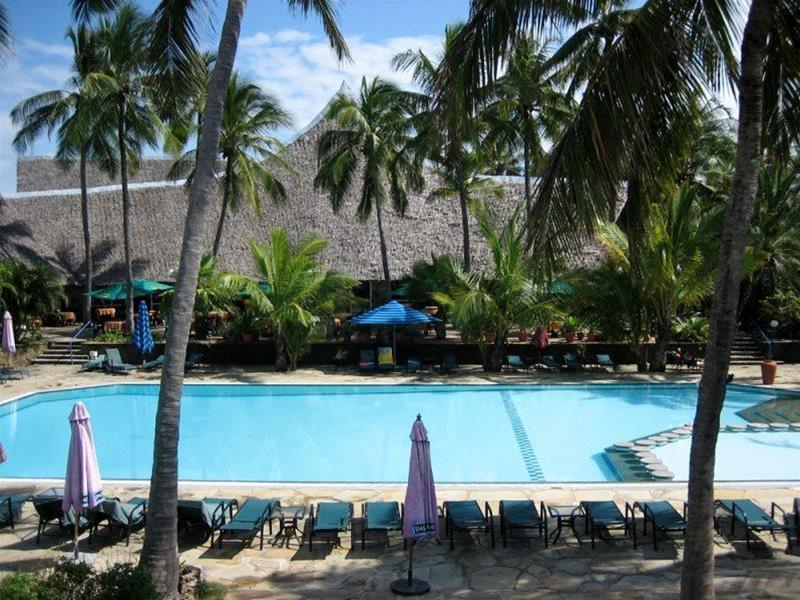 Bahari Beach Hotel Mombasa Exterior photo